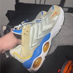 Nike Air Max TW SE Safety Orange -
Mar 2023 - DV1232100